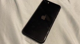 Mint
													Apple iPhone SE 3rd Gen 2022 - Unlocked, Midnight, 128 GB, A2595, photo 2 of 7