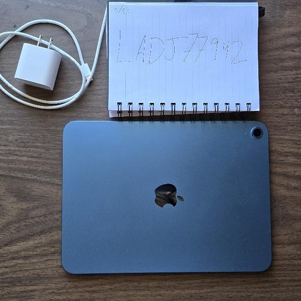 Apple iPad 11th Gen - Wi-Fi, 128 GB, Blue, A3354