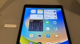 Fair
													Apple iPad 8th Gen - Unlocked, Gray, 32 GB, A2428, photo 1 of 7