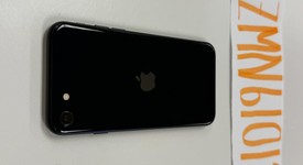 Mint
													Apple iPhone SE 3rd Gen 2022 - Unlocked, Midnight, 64 GB, A2595, photo 3 of 8