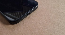 Mint
													Apple iPhone 16 Pro - Unlocked, Black, 128 GB, A3083, photo 6 of 6