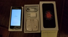 Mint
													Apple iPhone SE 1st Gen 2016 - Metro by T-Mobile, Grey, 32 GB, A1662, photo 1 of 3