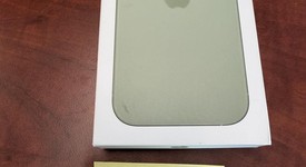 Mint
													Apple iPhone 17 - Unlocked, Sage, 256 GB, A3258, photo 3 of 10