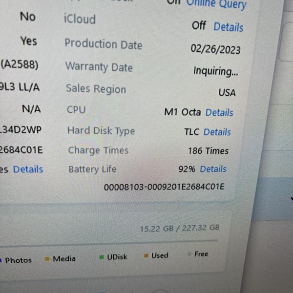 Apple iPad Air (5th Gen) - Wi-Fi, 256 GB, Gray, A2588