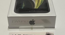 New
													Apple iPhone SE 2nd Gen 2020 - Unlocked, Black, 64 GB, A2275, photo 4 of 6