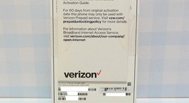 New
													Apple iPhone SE 3rd Gen 2022 - Verizon, Midnight, 64 GB, A2595, photo 2 of 5