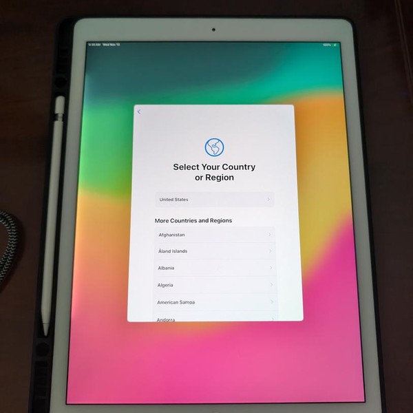 Apple iPad Pro 12.9 inch 2nd Gen 2017 - Wi-Fi, 256 GB, Gold