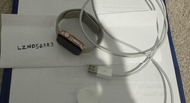 Mint
													Apple Watch SE 1st Gen 40mm - Gold, A2351 - GPS, Aluminum, photo 2 of 8