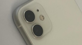 Good
													Apple iPhone 11 - Verizon, White, 128 GB, A2111, photo 4 of 8