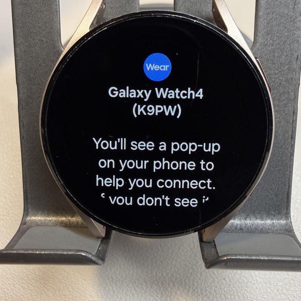 Samsung Galaxy Watch4 - Wi-Fi, Gold, 40mm