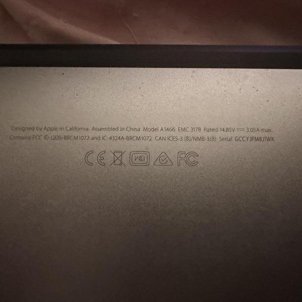 MacBook Air 2017 - 13 inch - 128 GB, Silver, 8 GB, Intel Core i5