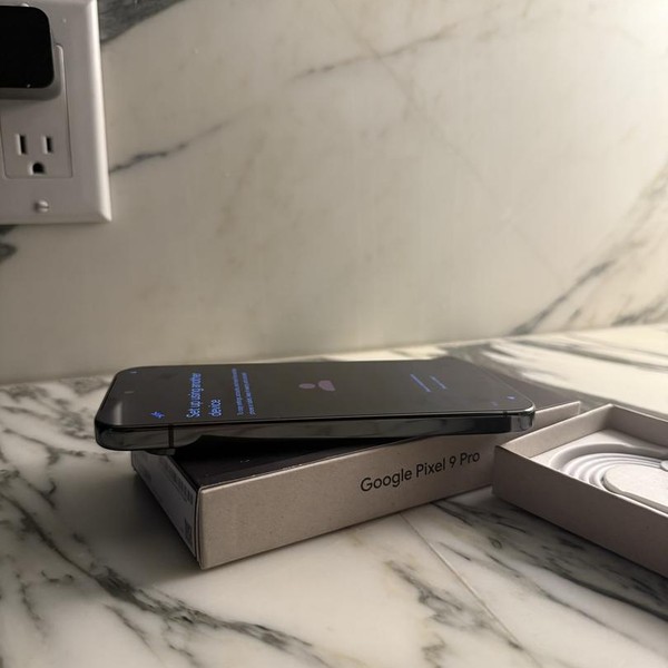 Google Pixel 9 Pro - Unlocked, 128 GB, Obsidian, 16 GB, GR83Y
