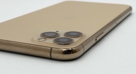 Good
													Apple iPhone 11 Pro Max - Unlocked, Gold, 256 GB, A2161, photo 4 of 7