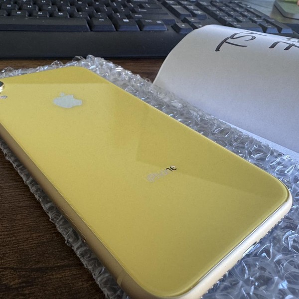 Apple iPhone Xr - Unlocked, 64 GB, Yellow, A1984