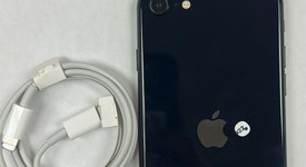 Mint
													Apple iPhone SE 3rd Gen 2022 - Unlocked, Midnight, 64 GB, A2595, photo 1 of 10