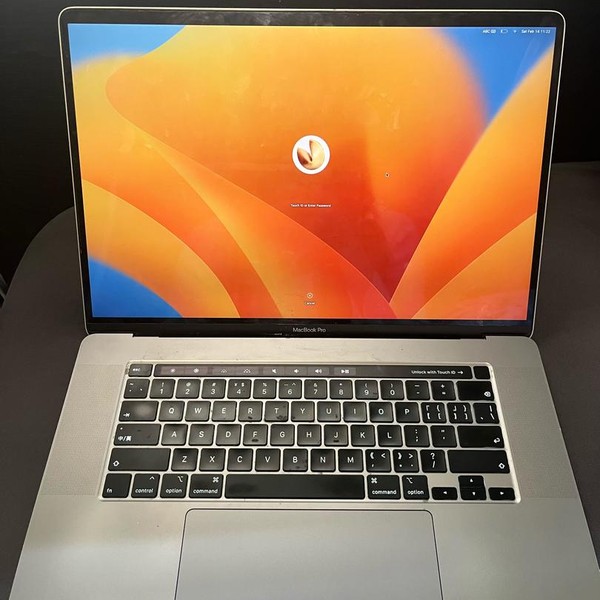 MacBook Pro 2019 - 16 inch - 1 TB, Silver, 64 GB, Intel Core i7