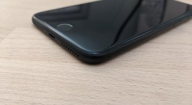 Good
													Apple iPhone 7 Plus - Verizon, Black, 32 GB, A1661, photo 2 of 6