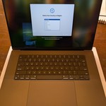 Good MacBook Pro 2024 - 16 inch - 1 TB, Space Black, 36 GB, Apple M4 Max 14-core