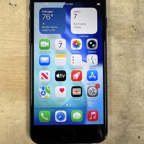 Apple iPhone SE 3rd Gen 2022 - Unlocked, 128 GB, Midnight, A2595