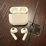 Used Apple AirPods (3rd Gen) - Lightning Case