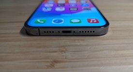 Good
													Apple iPhone 13 Pro Max - Unlocked, Sierra Blue, 256 GB, A2484, photo 3 of 13