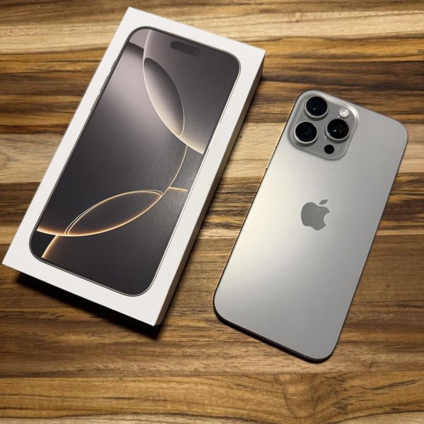 Apple iPhone 16 Pro Max - Unlocked, 256 GB, Natural, A3084