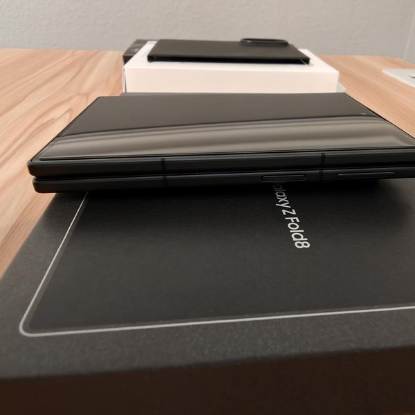 Samsung Galaxy Z Fold8 - Unlocked, 256 GB, Graphite, 12 GB, SM-F971U1