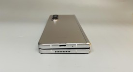 Fair
													Samsung Galaxy Z Fold3 5G - Unlocked, Silver, 512 GB, 12 GB, SM-F926U1, photo 4 of 9