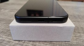 Mint
													Google Pixel 9 - Unlocked, Obsidian, 128 GB, 12 GB, G2YBB, photo 4 of 7