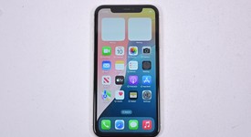 Good
													Apple iPhone 11 - Verizon, White, 64 GB, A2111, photo 2 of 8