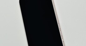 Mint
													Apple iPhone 13 - Unlocked, Pink, 128 GB, A2482, photo 2 of 10