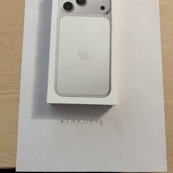 Apple iPhone 17 Pro Max - Unlocked Non-US, 1 TB, Silver, A3527