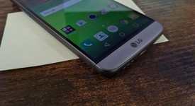 Mint
													LG G5 - Unlocked, Gray, 32 GB, RS988, photo 5 of 6