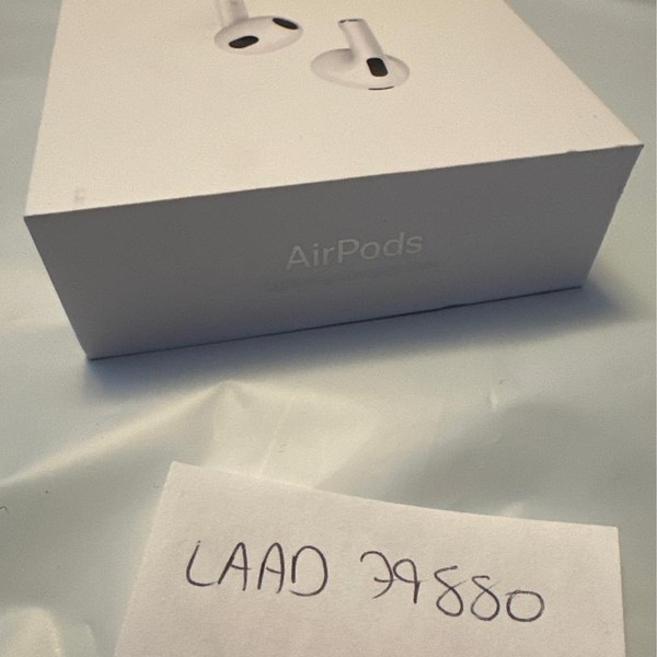 Apple AirPods 3rd Gen - Lightning Case