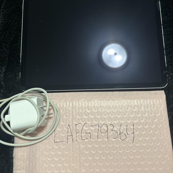 Apple iPad Air 11 inch (M3) 2025 - Wi-Fi, 256 GB, Starlight, A3266