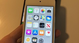 Mint
													Apple iPod Touch 6th Gen - Wi-Fi, Silver, 16 GB, photo 1 of 8