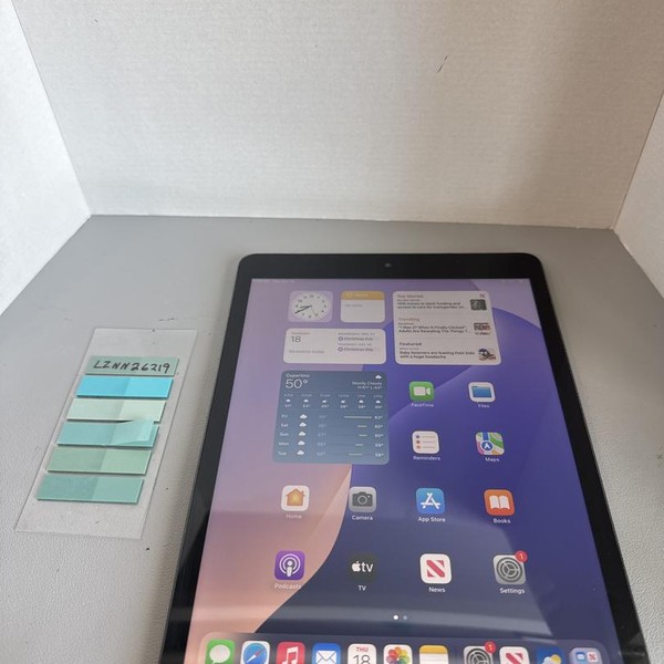 Apple iPad 9th Gen - Wi-Fi, 256 GB, Gray, A2602