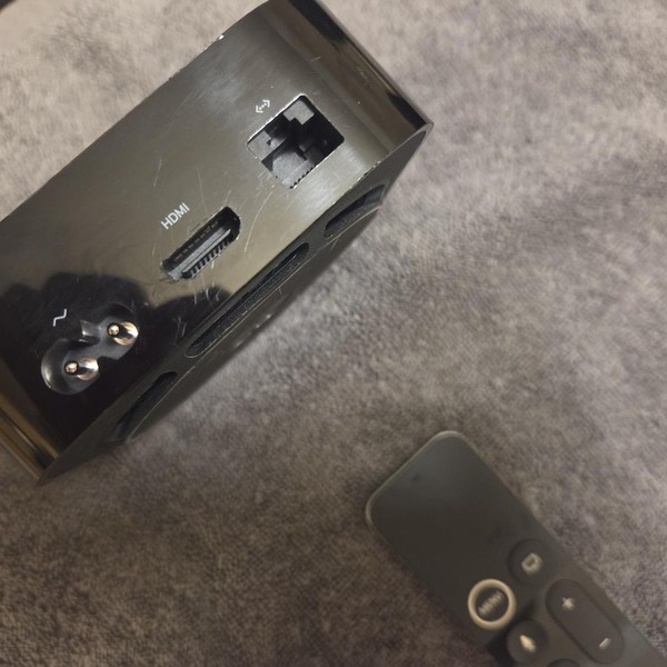 Apple TV 4k 1st Gen (2017) - 32 GB