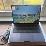Good MacBook Pro Late 2023 (M3) - 14 inch - 512 GB, Black, 18 GB, Apple M3 Pro 11-core, 14-core GPU