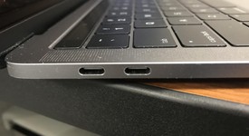 Mint
													MacBook Pro 2016 (With Touch Bar) - 13" - Gray, 512 GB, 8 GB, photo 1 of 20