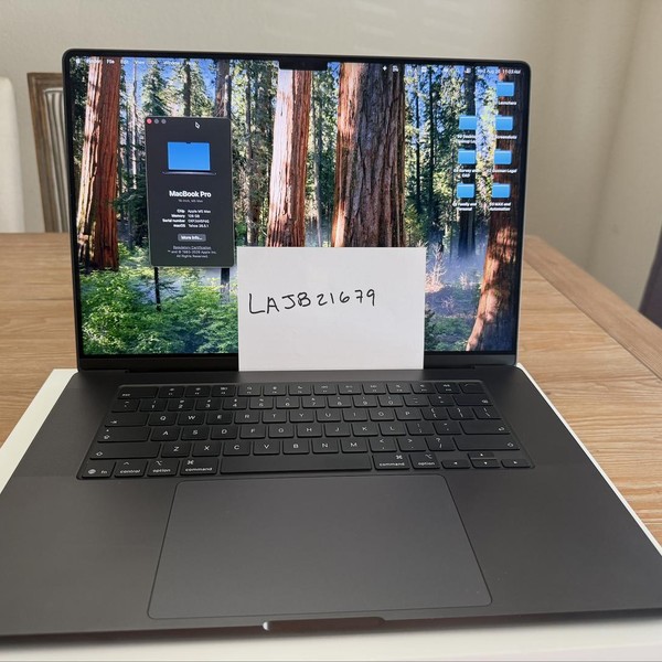 MacBook Pro 2026 - 16 inch (M5) - 2 TB, Space Black, 128 GB, Apple M5 Max 18-core (40-core GPU), Nano-texture Display