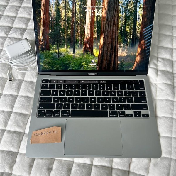 MacBook Pro 2020 - 13 inch - 256 GB, Silver, 16 GB, Apple M1