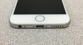 Good
													Apple iPhone 6S - Unlocked, Silver, 32 GB, A1688, photo 4 of 7