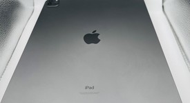 Mint
													Apple iPad Pro 12.9" 5th Gen 2021 - Wi-Fi, Gray, 128 GB, photo 5 of 14