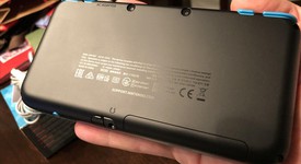 Mint
													New Nintendo 2DS XL - Black, 1 GB, photo 5 of 9