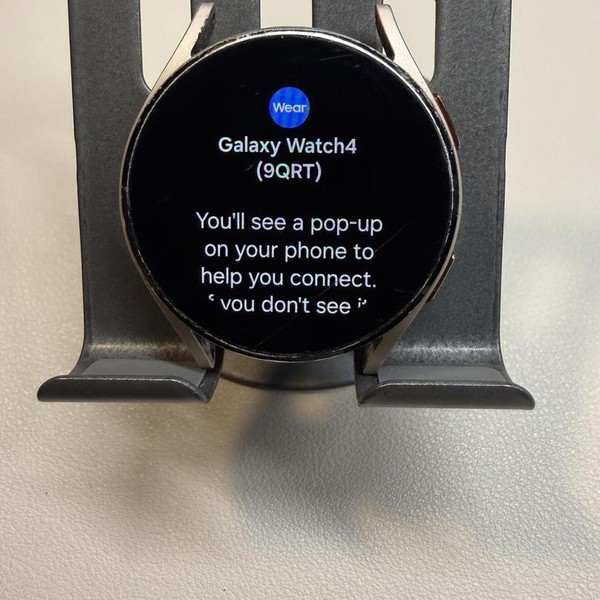 Samsung Galaxy Watch4 - Wi-Fi, Gold, 40mm