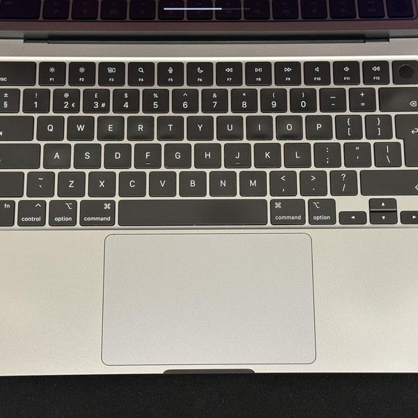 MacBook Air 2024 (M3) - 13 inch - 256 GB, Gray, 8 GB, Apple M3, 8-core GPU