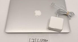 Good
													MacBook Pro 2015 (Retina) - 13" - Silver, 1 TB, 16 GB, photo 2 of 8