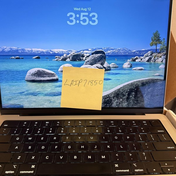 MacBook Pro 2023 - 14 inch - 512 GB, Silver, 16 GB, Apple M2 Pro 10-core