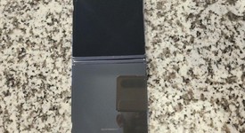 Fair
													Samsung Galaxy Z Flip5 - Unlocked, Graphite, 256 GB, 8 GB, SM-F731U1, photo 4 of 7